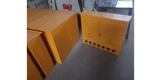 知名高低壓配電箱制造廠家及其控制按鈕技術解析